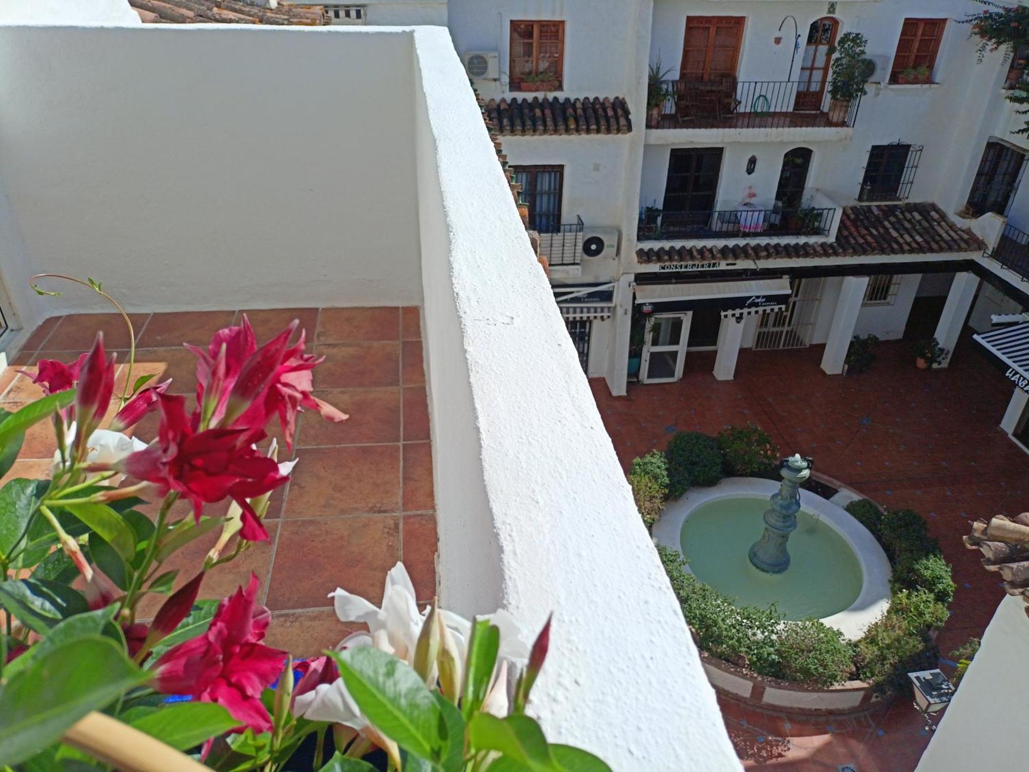 Pura Vida Apartment Torremolinos Exterior photo