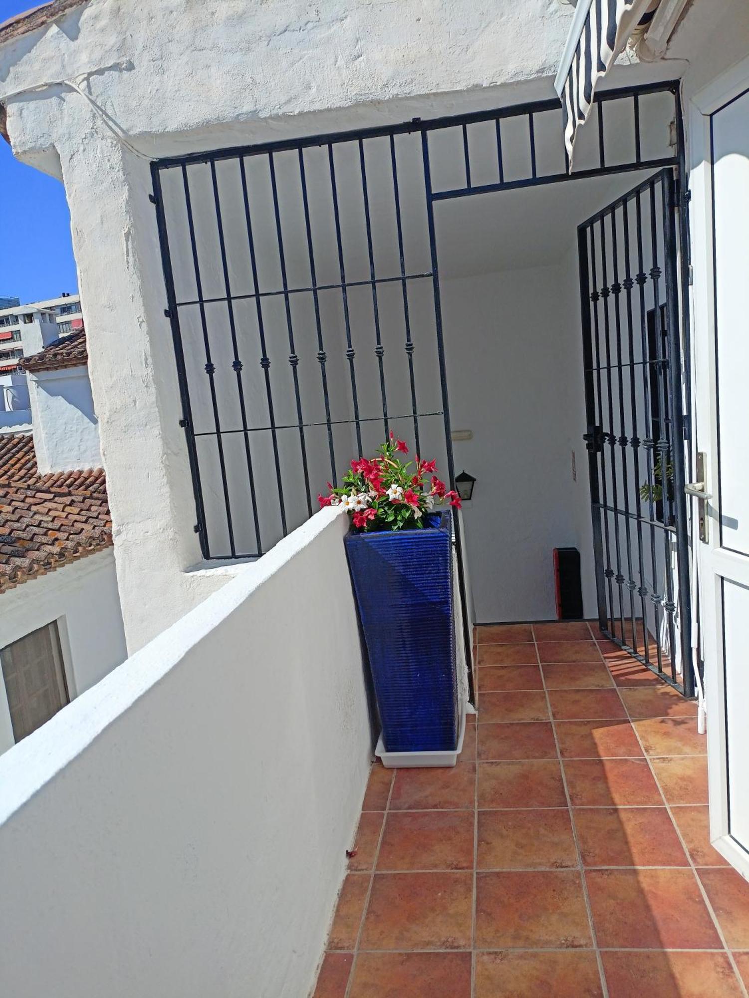 Pura Vida Apartment Torremolinos Exterior photo
